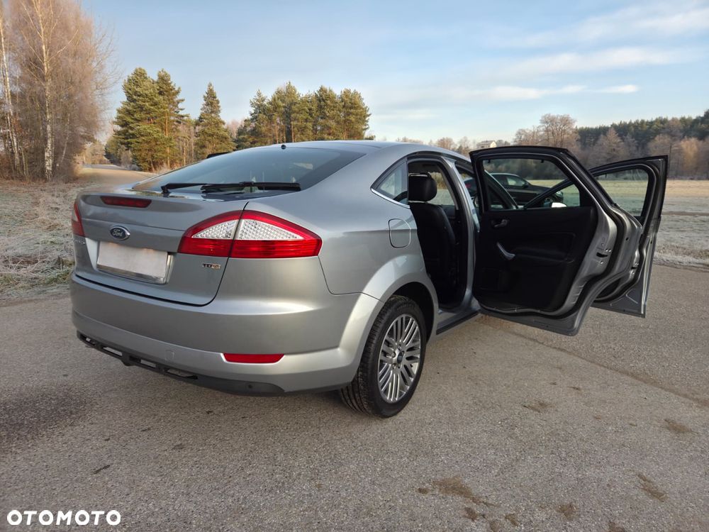 Ford Mondeo 1.8 TDCi Ghia - 21