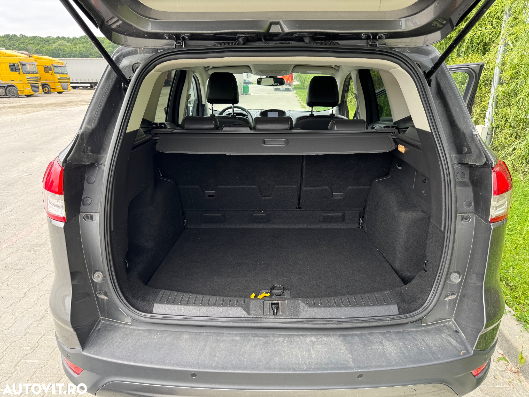 Ford Kuga 2.0 TDCi 4x4 Aut. Titanium - 26