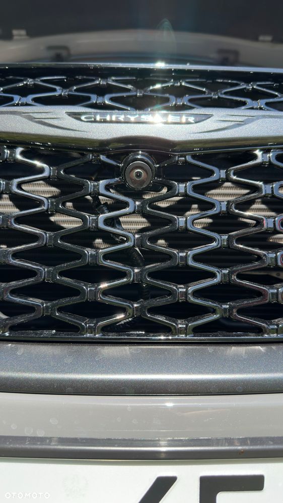 Chrysler Pacifica - 31