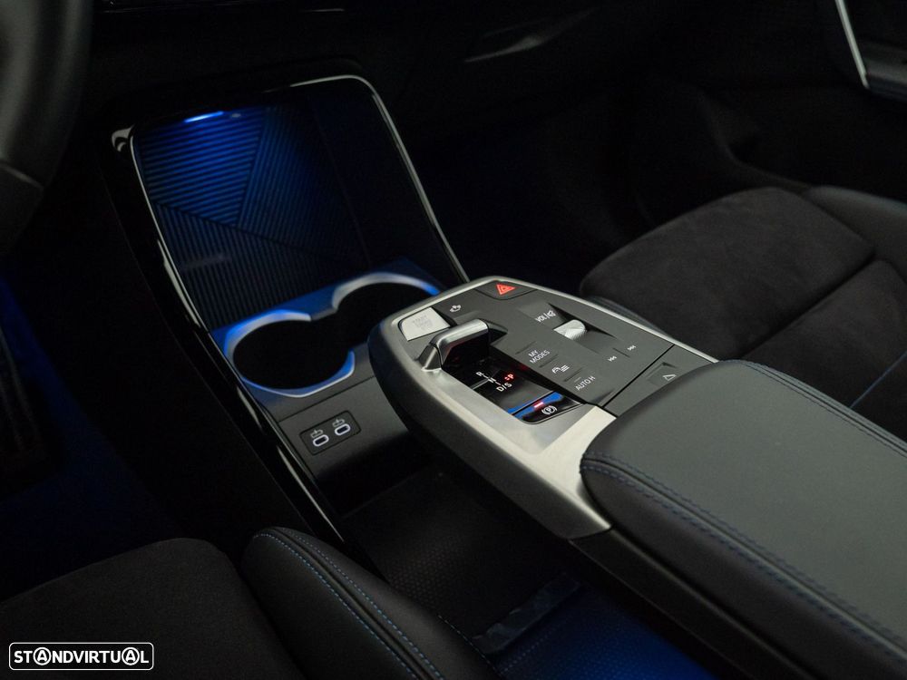 BMW X1 xDrive25e Pack Desportivo M - 29