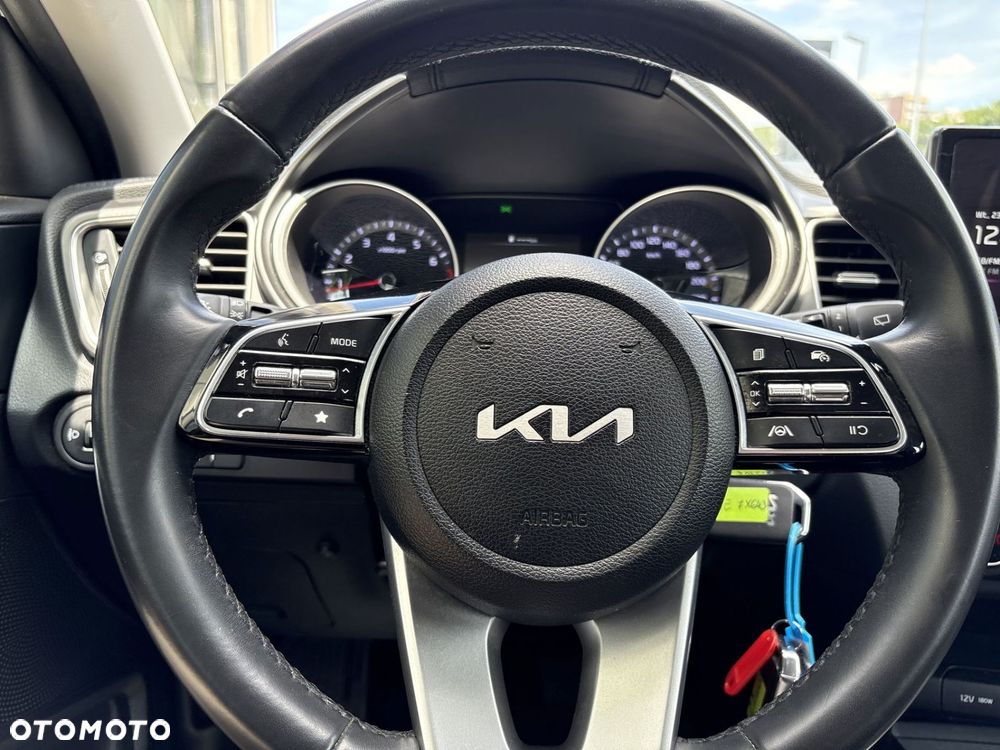 Kia Ceed - 21