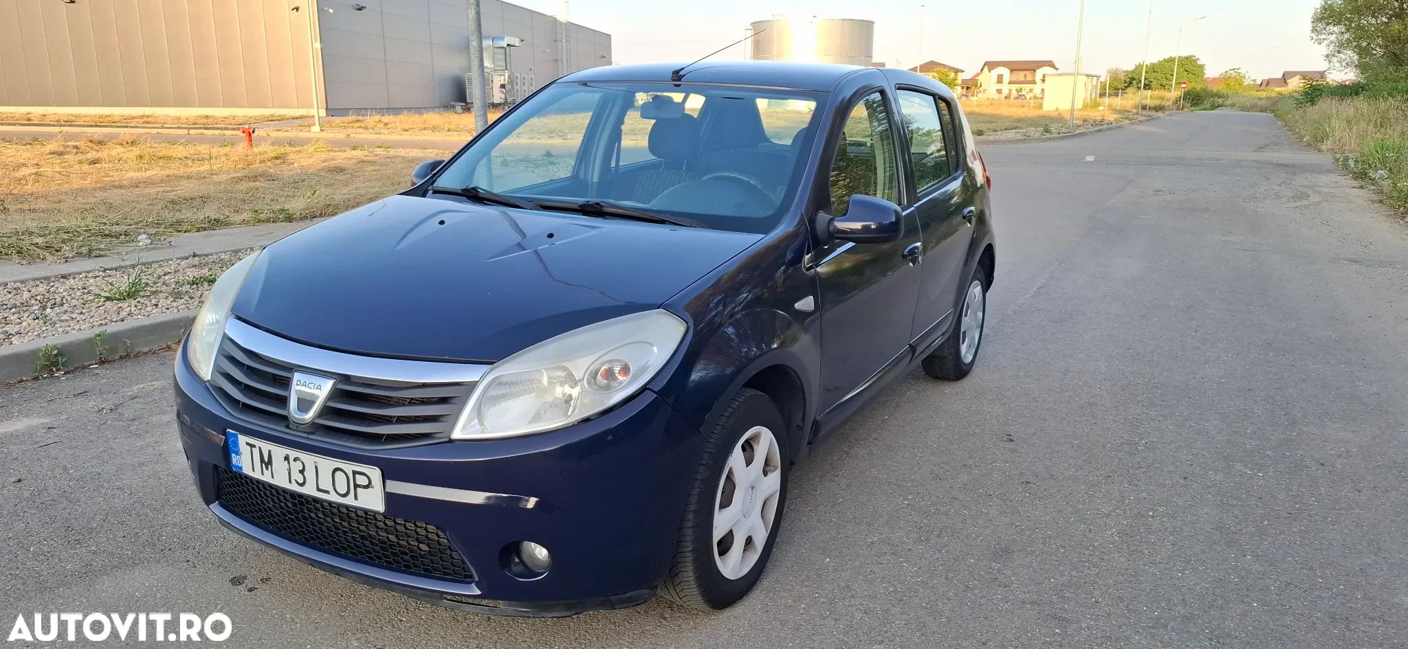 Dacia Sandero 1.6 MPI Laureate - 1