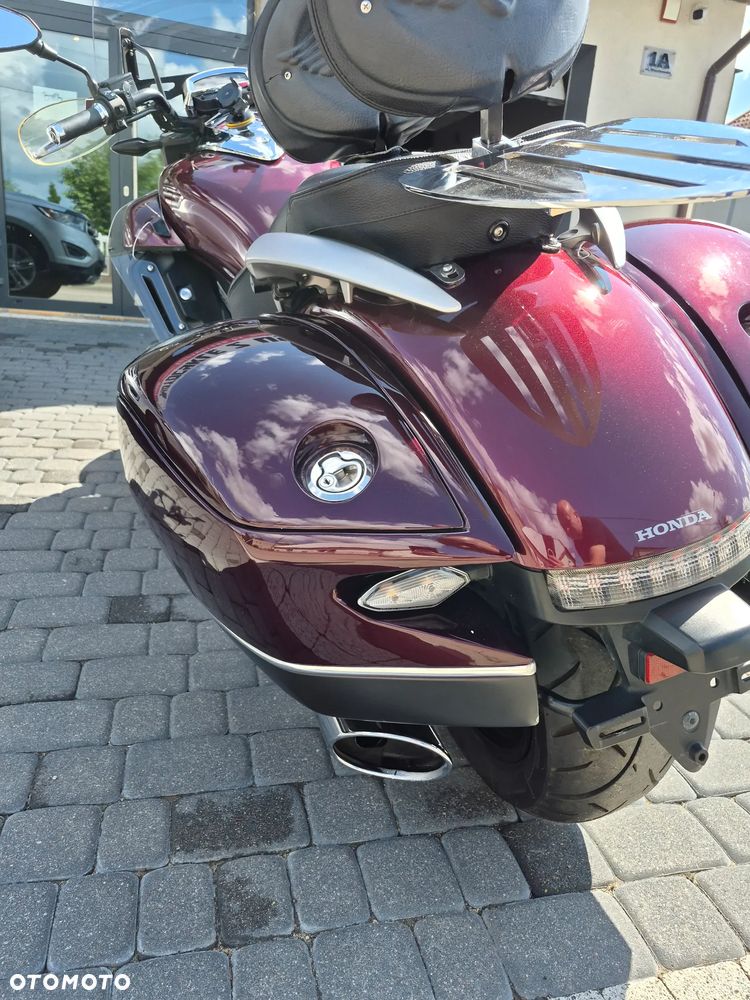 Honda GL - 18