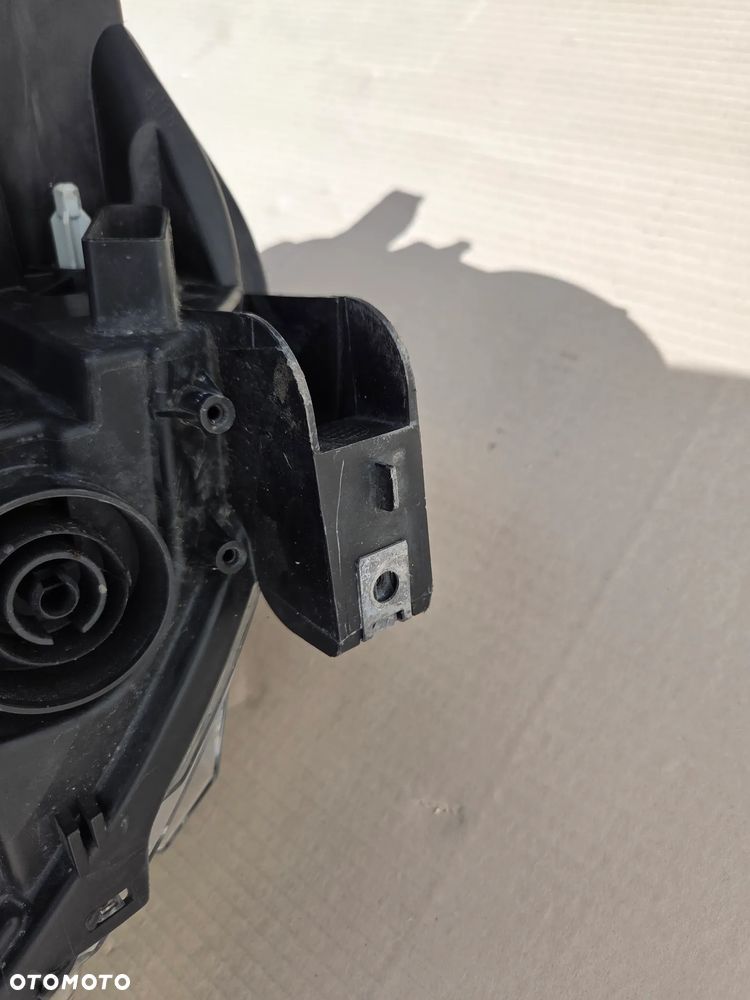 Lampa prawa przednia Peugeot Rifter 9816827180 - 14