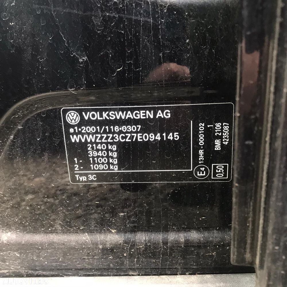 Volkswagen Passat 2.0 TDI Trendline - 16