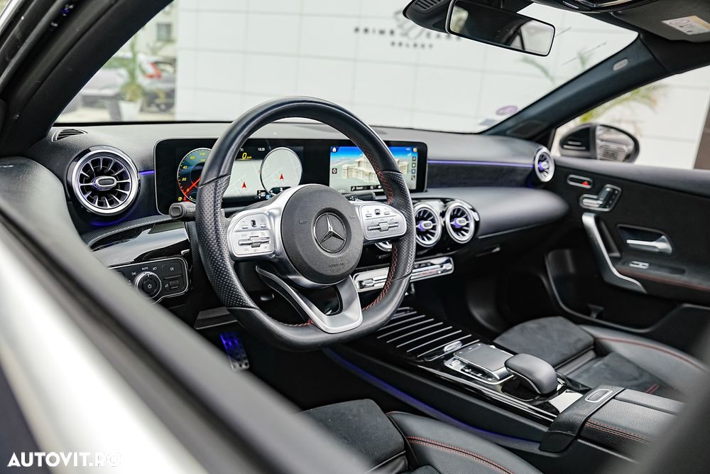 Mercedes-Benz A 200 Sedan 7G-DCT AMG Line - 14