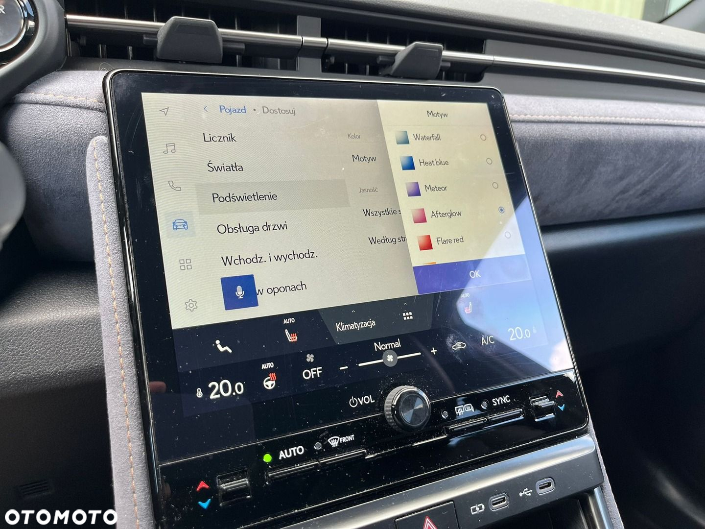 Lexus LBX 1.5 Hybrid Cool - 19