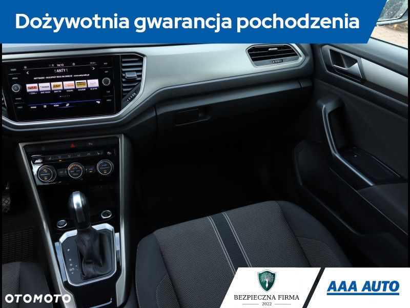 Volkswagen T-Roc - 9