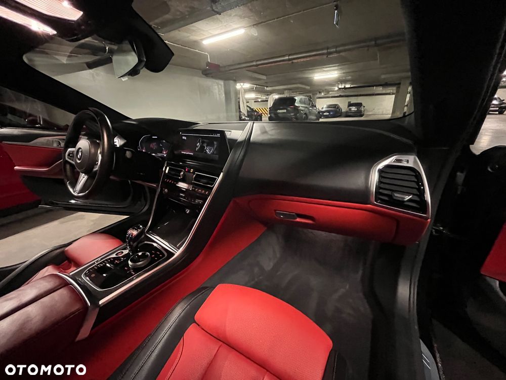 BMW Seria 8 - 18