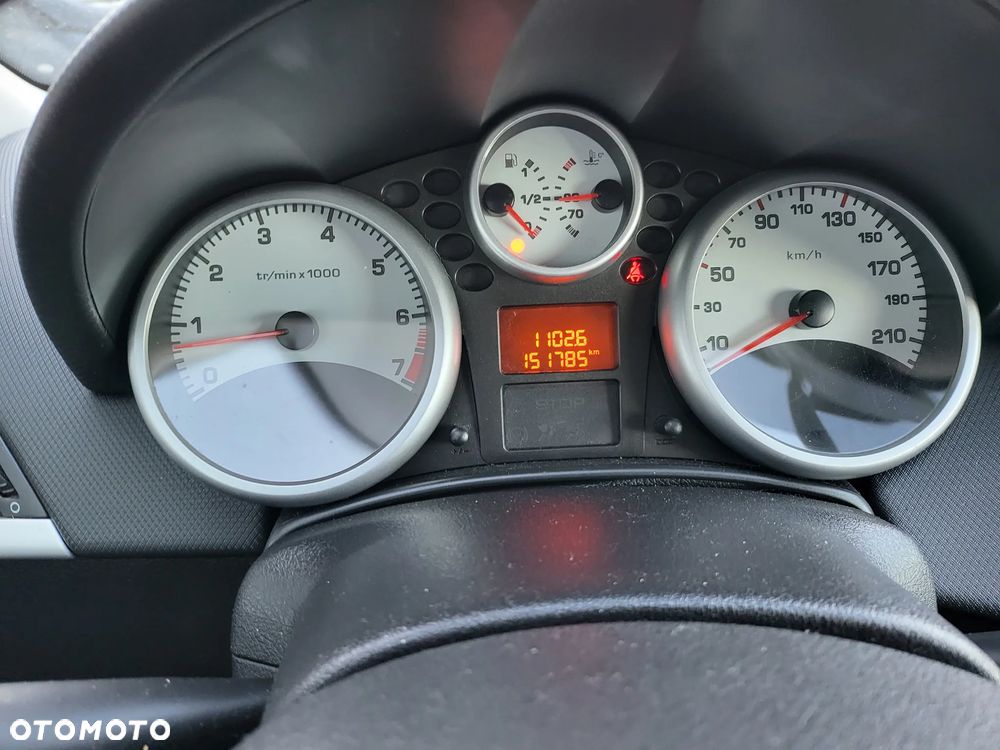 Peugeot 207 - 7