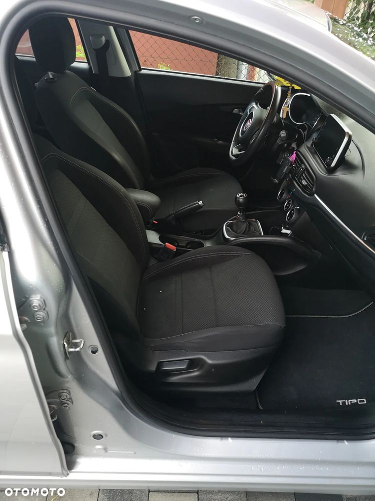 Fiat Tipo 1.4 T-Jet 16v Lounge - 11