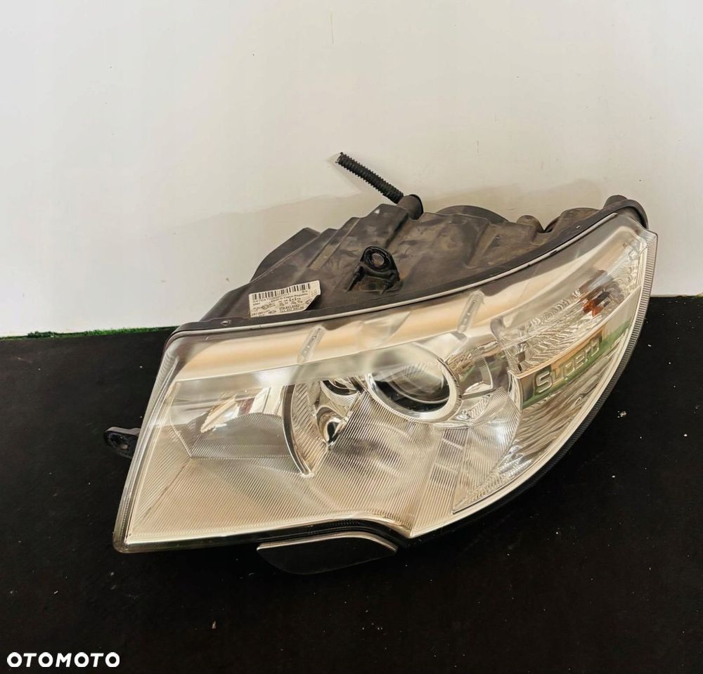 LAMPA LEWA REFLERTOR LEWY SKODA SUPERB 2 II SOCZEWKA ZWYKŁA DEMONTAŻ EU - 1