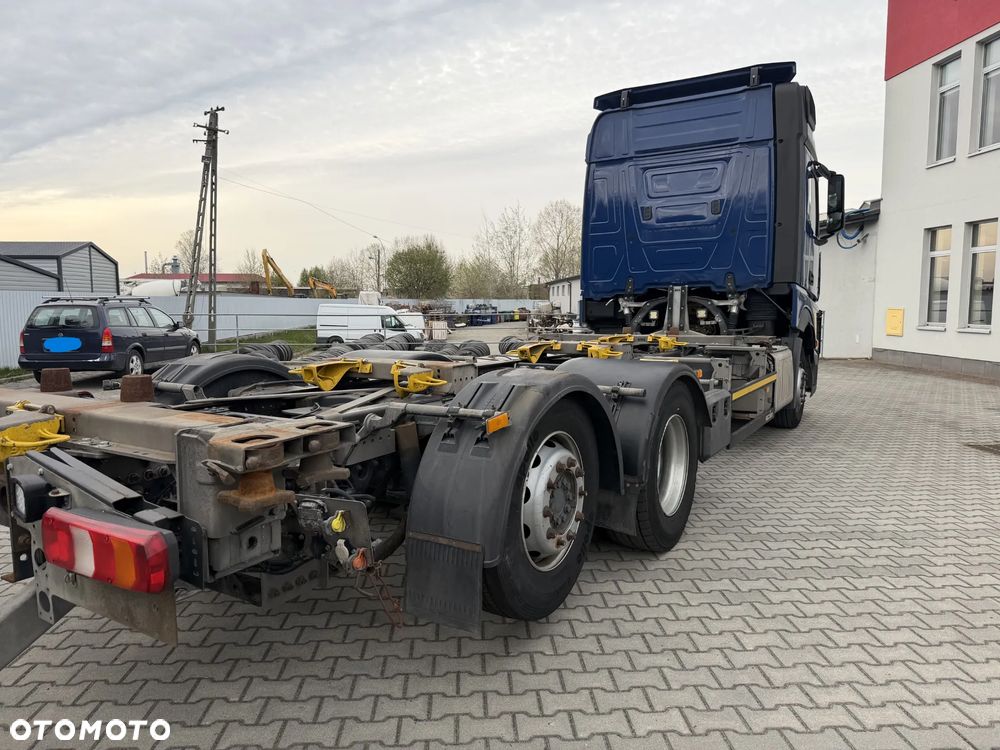 Mercedes-Benz ACTROS - 4
