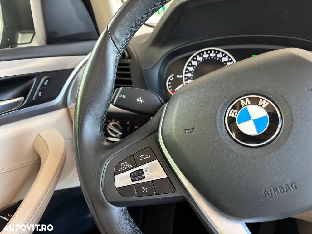 BMW X3 xDrive20d Aut. Advantage - 23