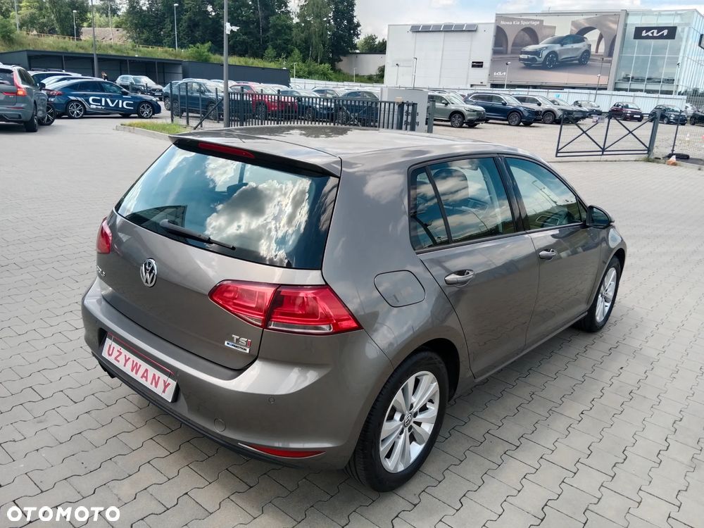 Volkswagen Golf 1.4 TSI BMT Comfortline - 19