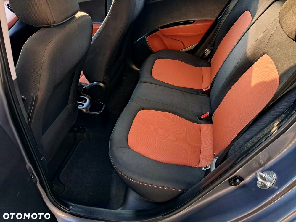 Hyundai i10 1.0 BlueDrive Comfort - 19