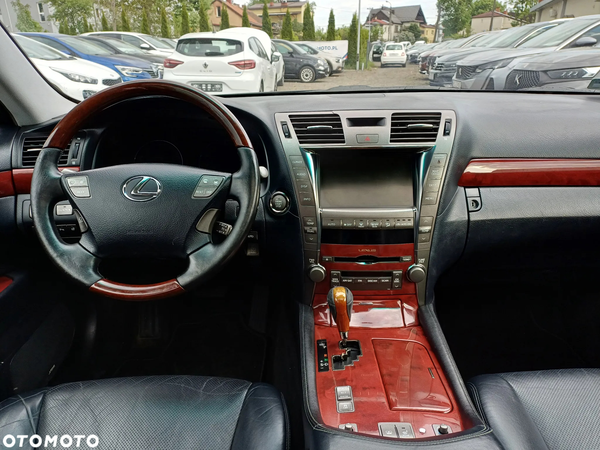 Lexus LS 460 Prestige - 28