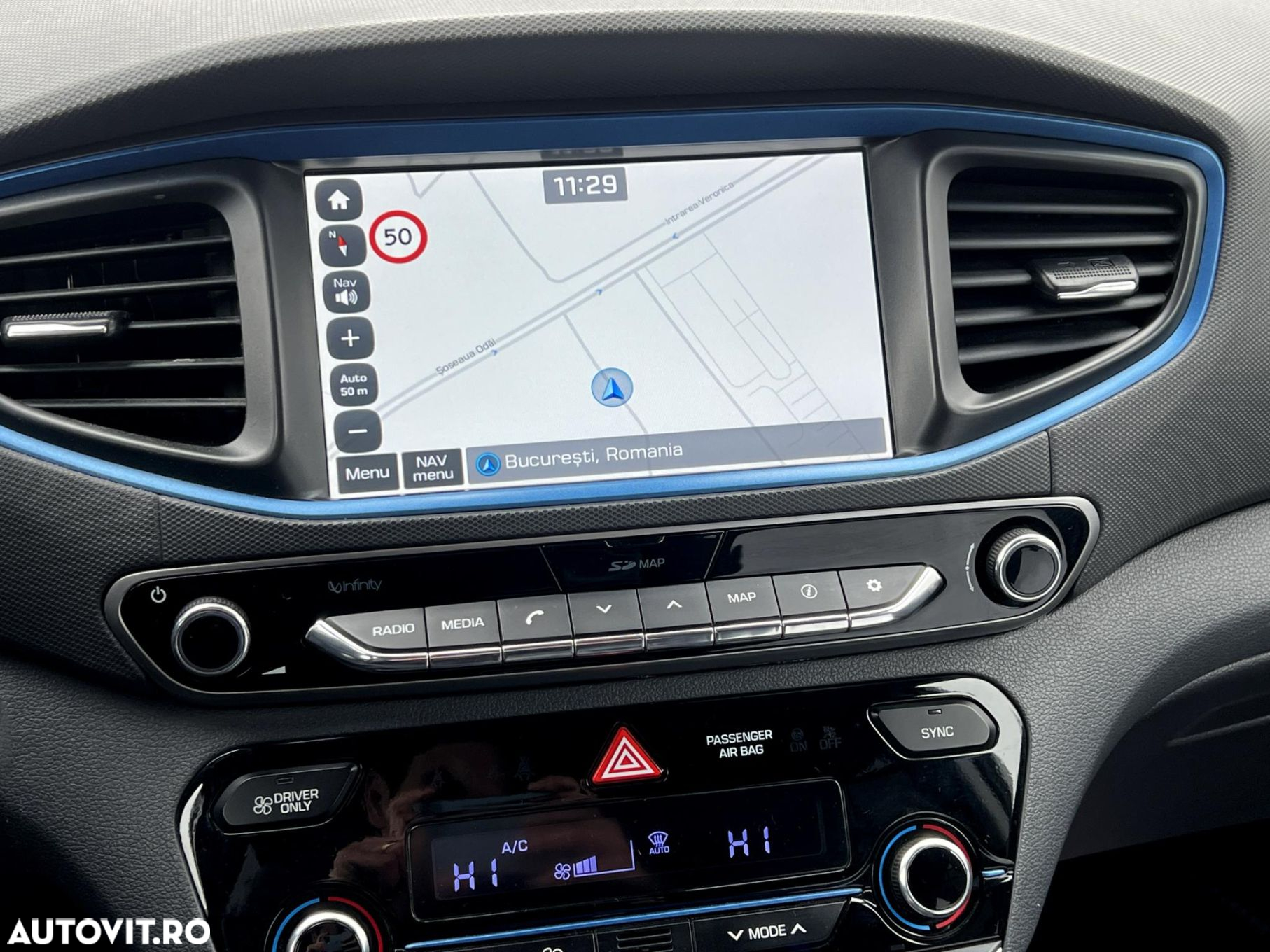 Hyundai IONIQ - 10