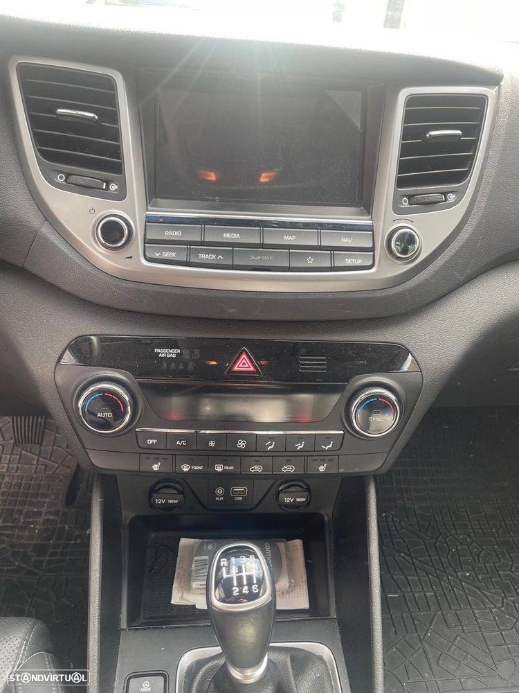 Hyundai Tucson 1.7 CRDi Executive - 7