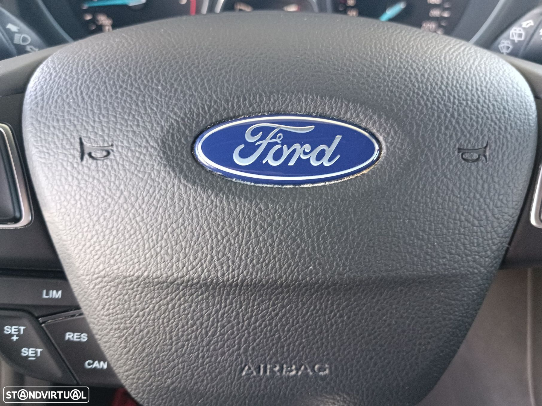 Ford Focus 1.5 TDCi ST-Line - 25