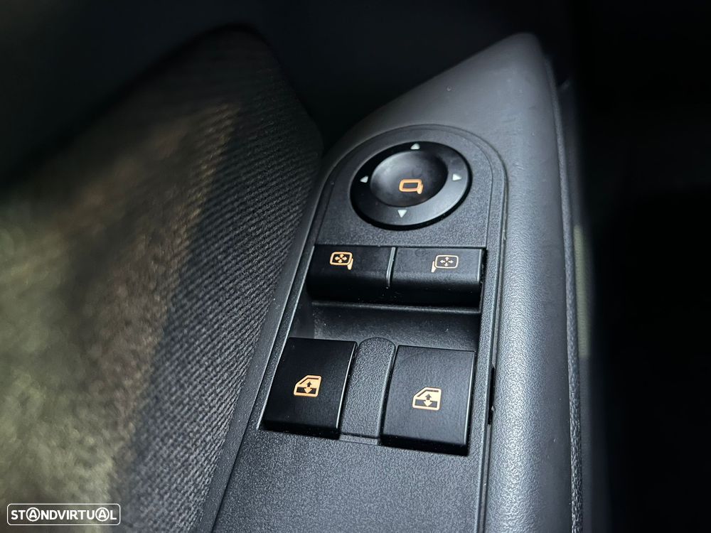 Opel Astra GTC 1.3 CDTI - 14