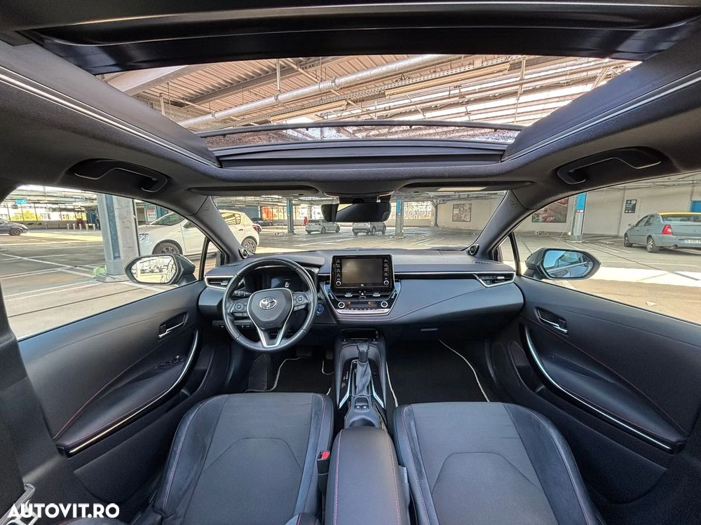 Toyota Corolla ver-2-0-hsd-exclusive - 12