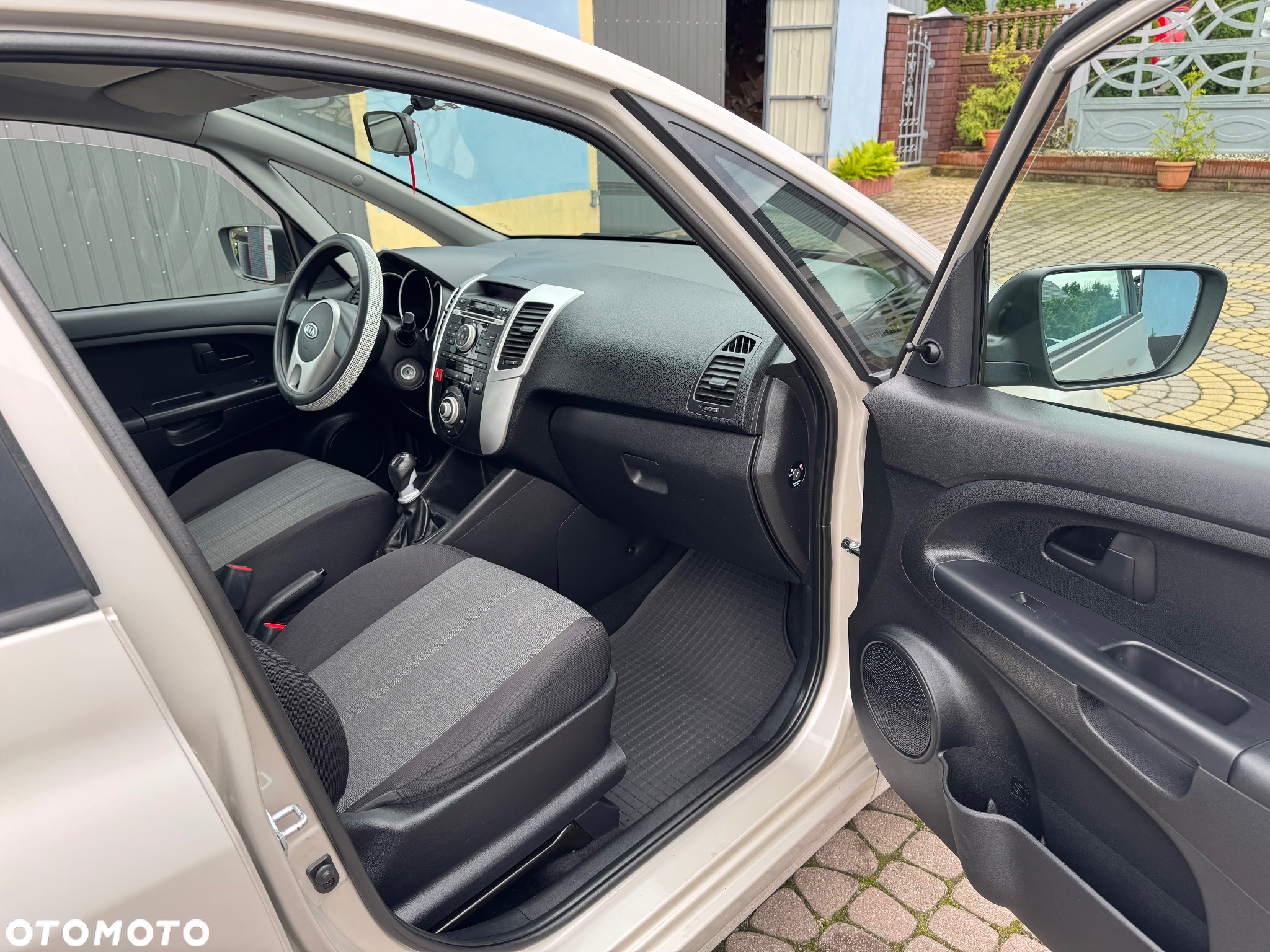 Kia Venga - 19