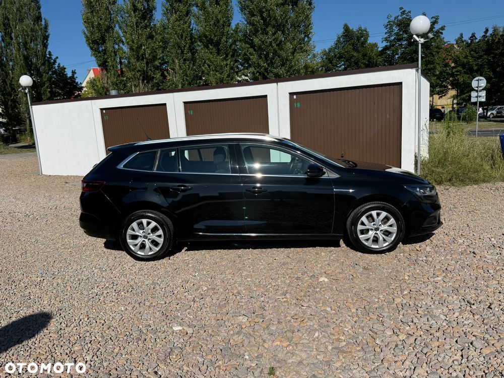 Renault Megane TCe 140 GPF LIMITED - 7