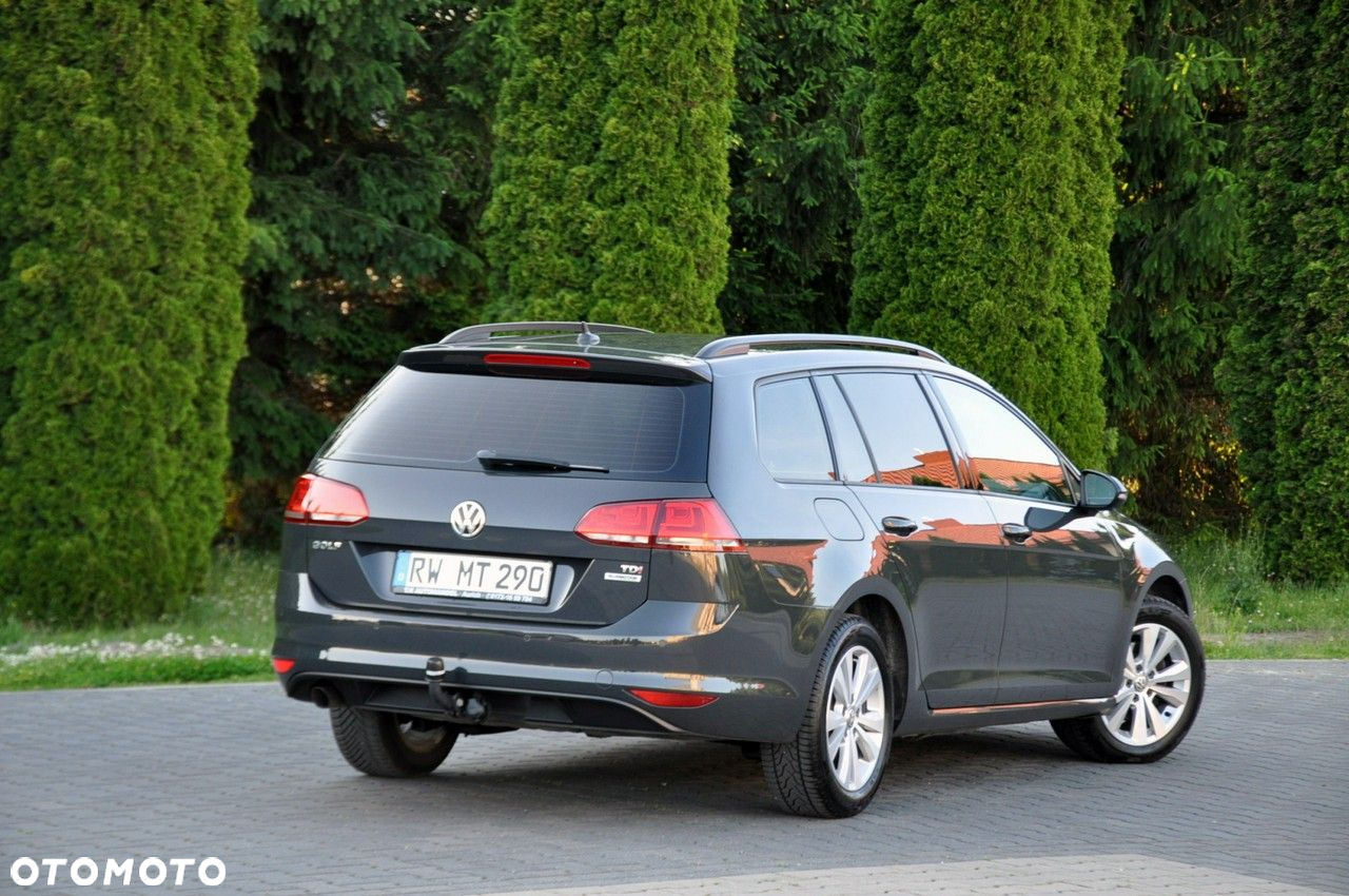 Volkswagen Golf - 6