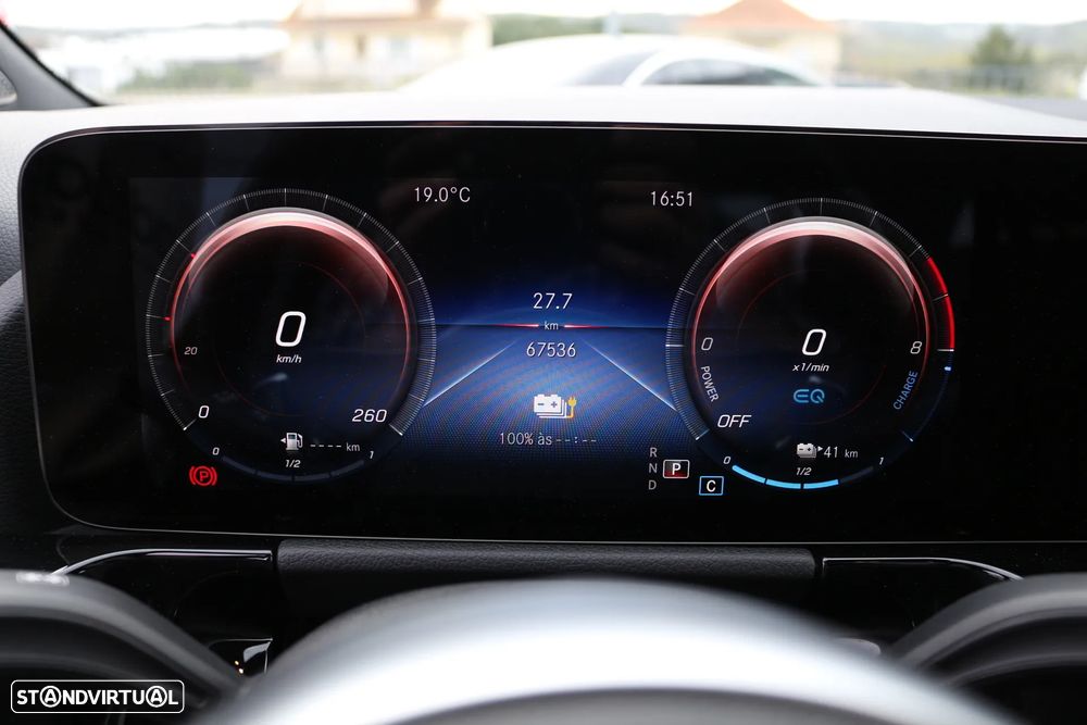 Mercedes-Benz GLA 250 e AMG Line - 19