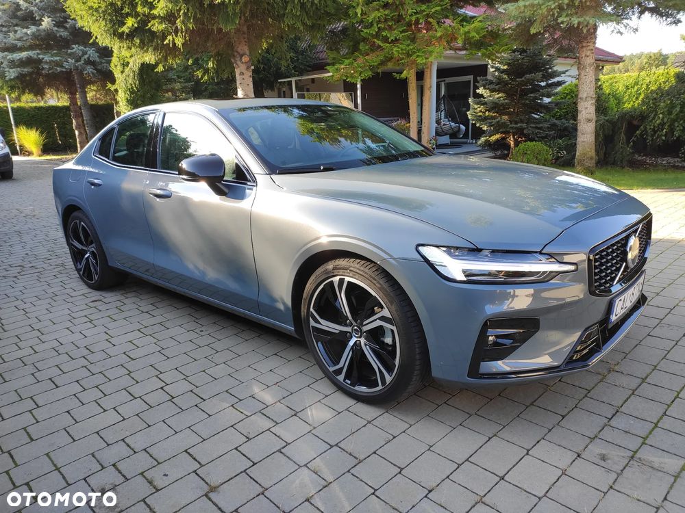 Volvo S60 B5 B AWD Plus Dark - 1