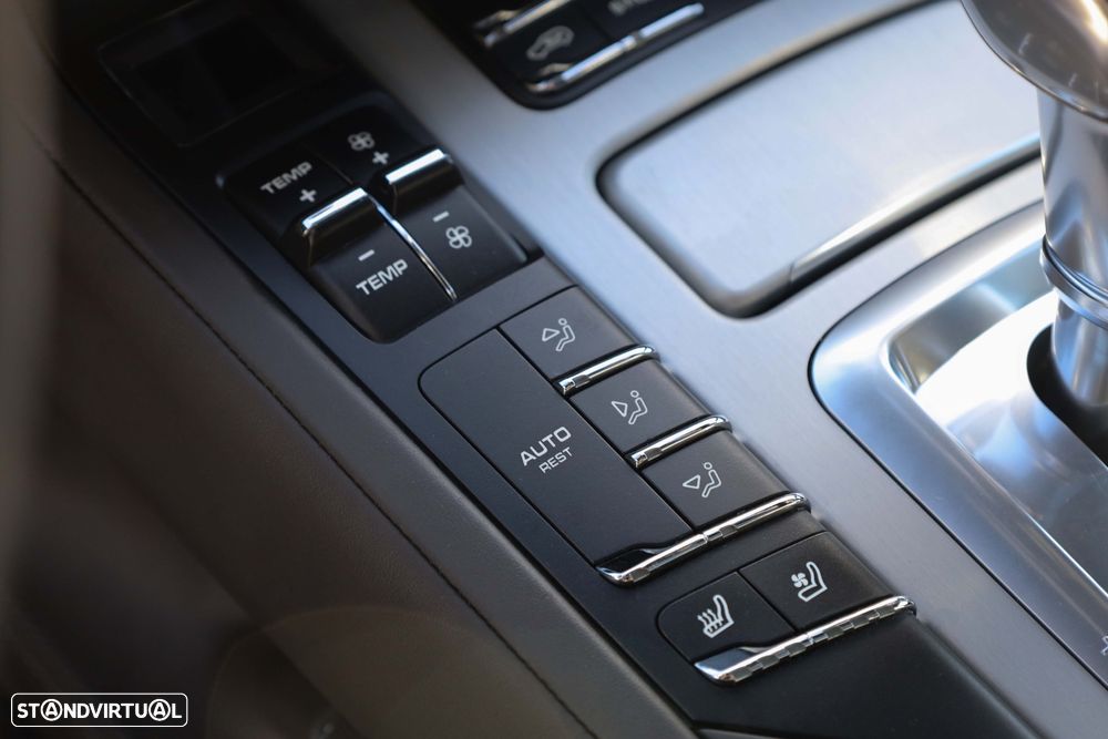 Porsche Cayenne S E-Hybrid Platinum Edition - 25