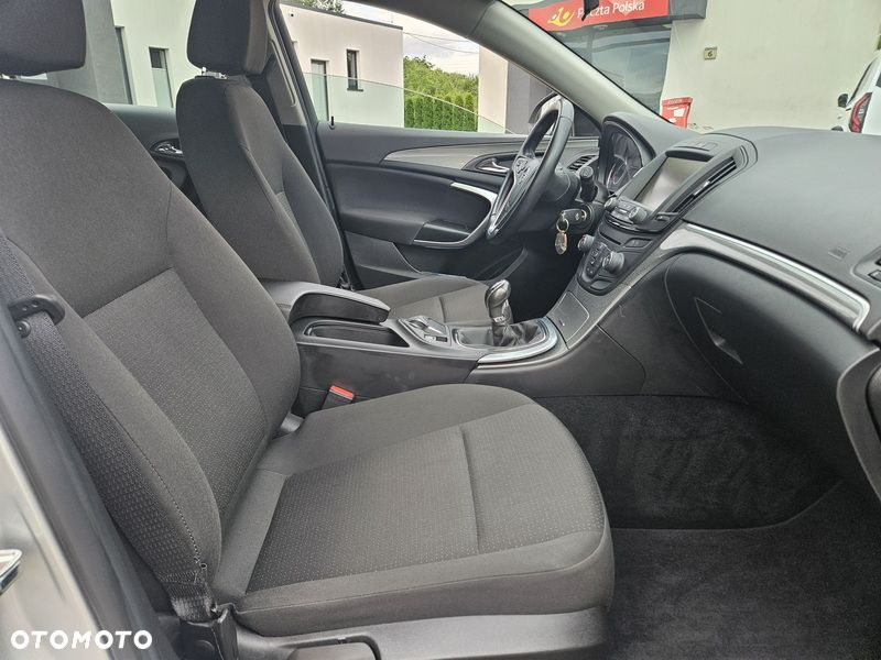 Opel Insignia - 8