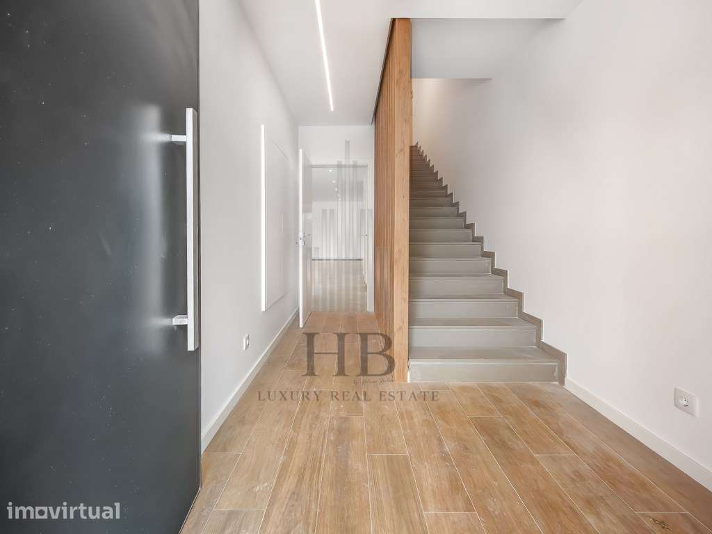 Exclusiva Moradia T3+1 com Piscina Privada e Vista Mar | Ericeira - Grande imagem: 5/60