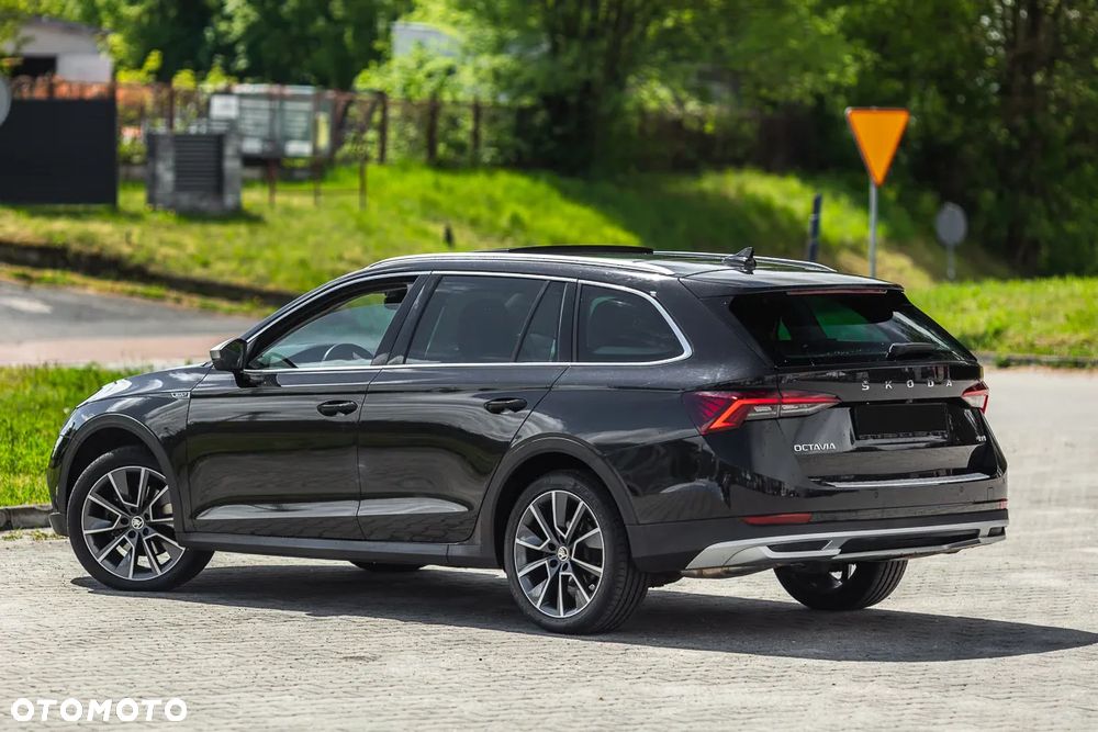 Skoda Octavia 2.0 TDI DSG 4x4 Scout First Edition - 16