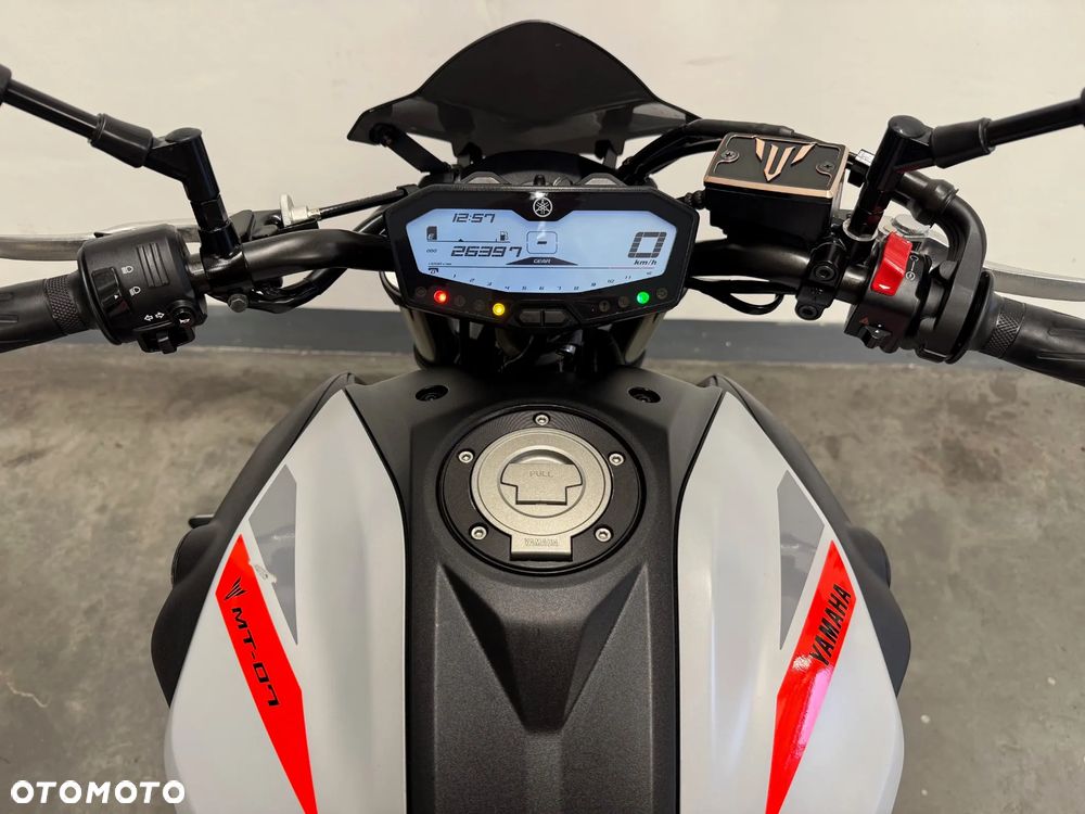 Yamaha MT - 13