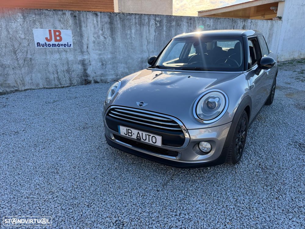 MINI 5 Portas Cooper D - 2