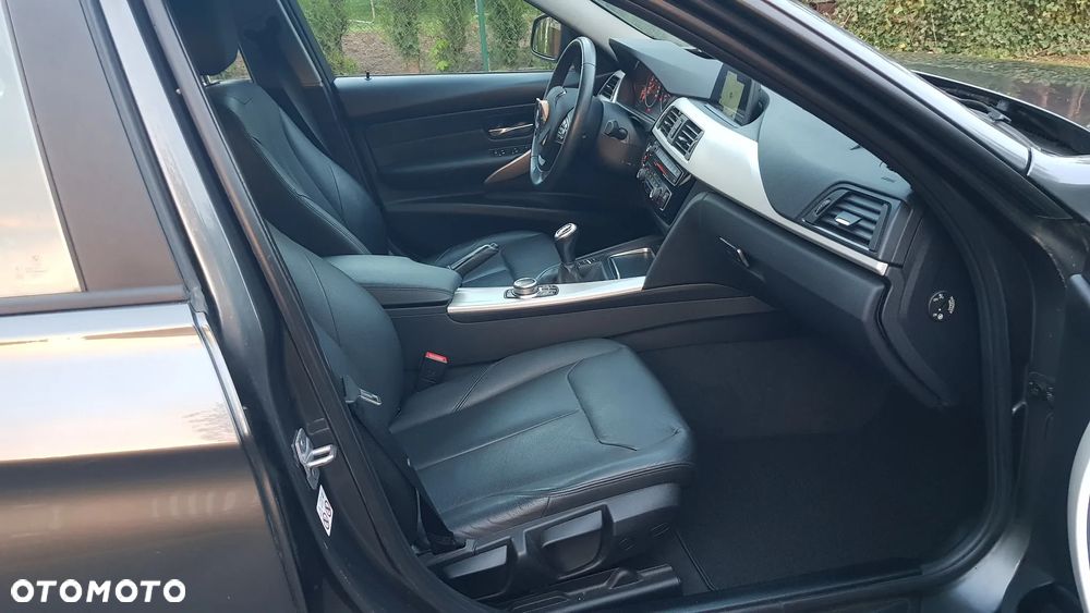 BMW Seria 3 - 31