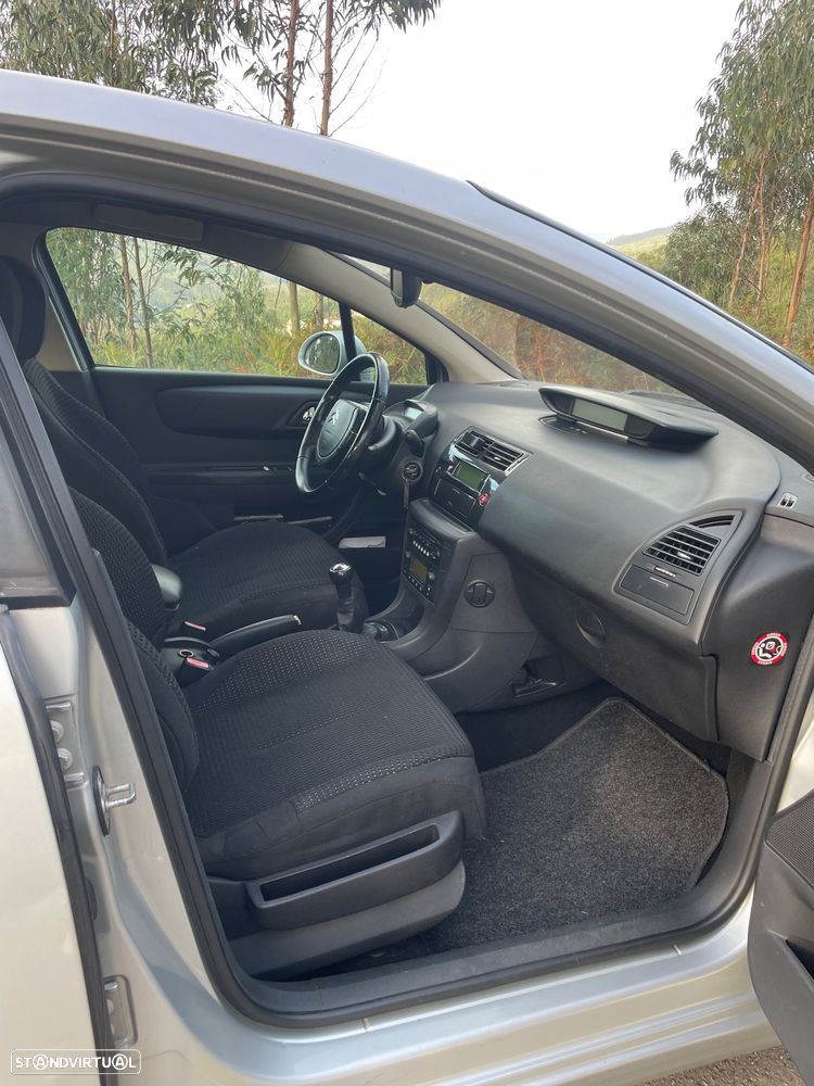 Citroën C4 1.6 HDi 110 VTR Pack - 6