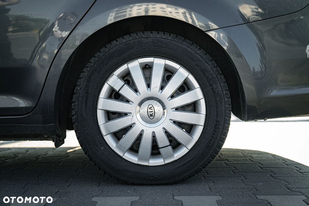 Kia Ceed - 30