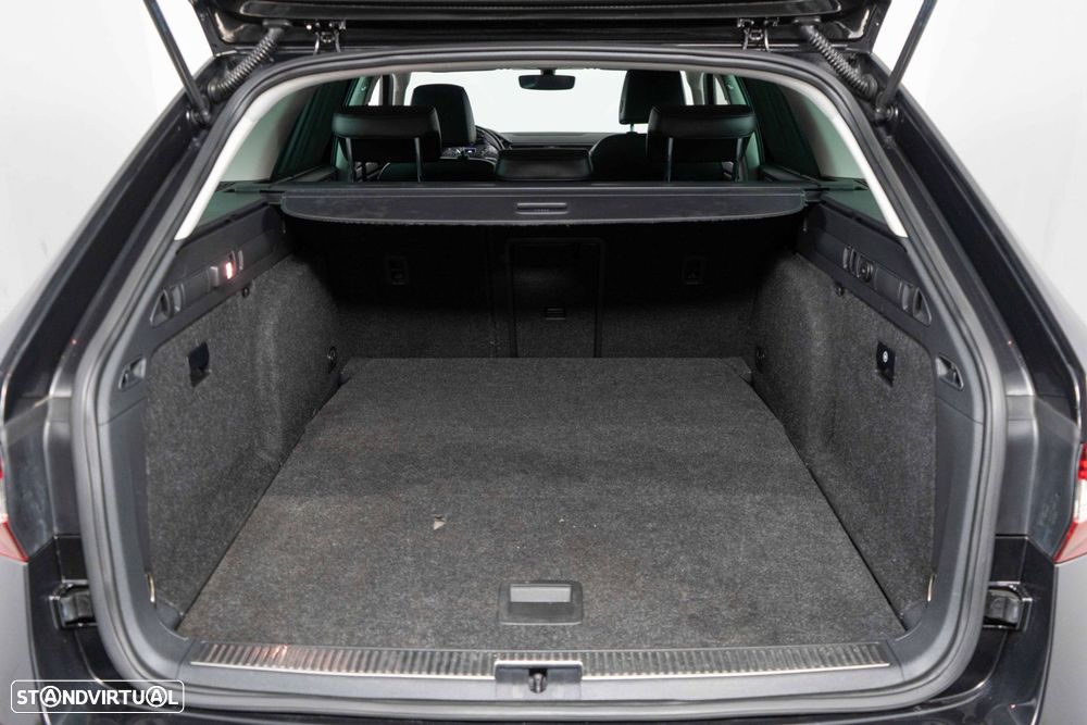 Skoda Superb Break 2.0 TDI Style DSG - 14