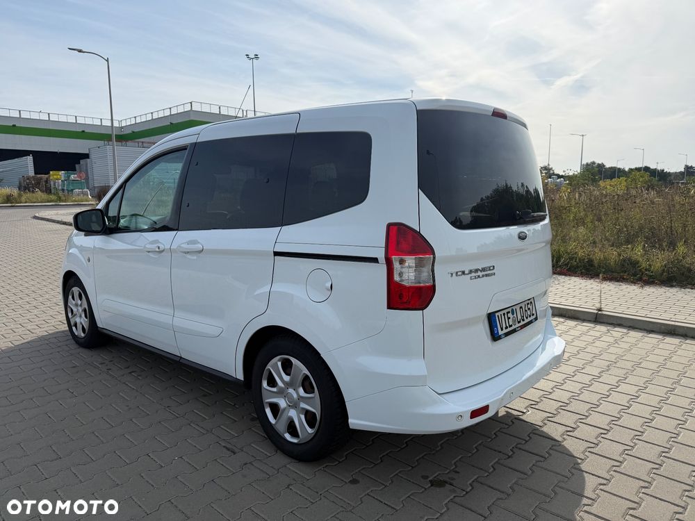 Ford Tourneo Courier 1.5 TDCi Trend - 8