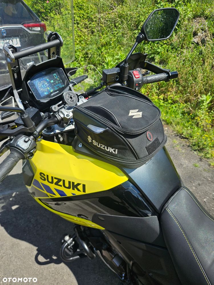 Suzuki V-STROM - 4