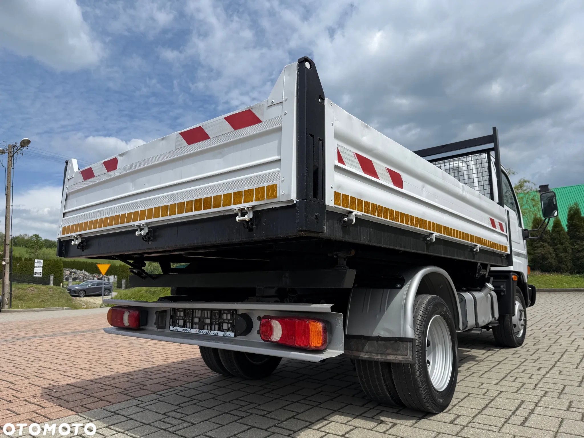 Nissan Cabstar - 5