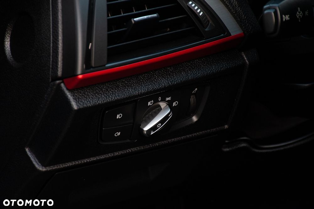 BMW Seria 1 118d DPF Edition Sport - 37