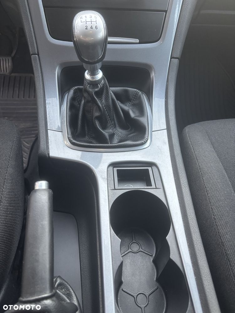 Ford Mondeo 2.0 TDCi Ambiente - 11