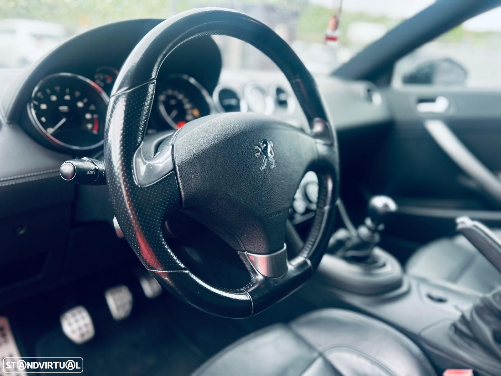 Peugeot RCZ 1.6 THP SE Black Yearling - 27