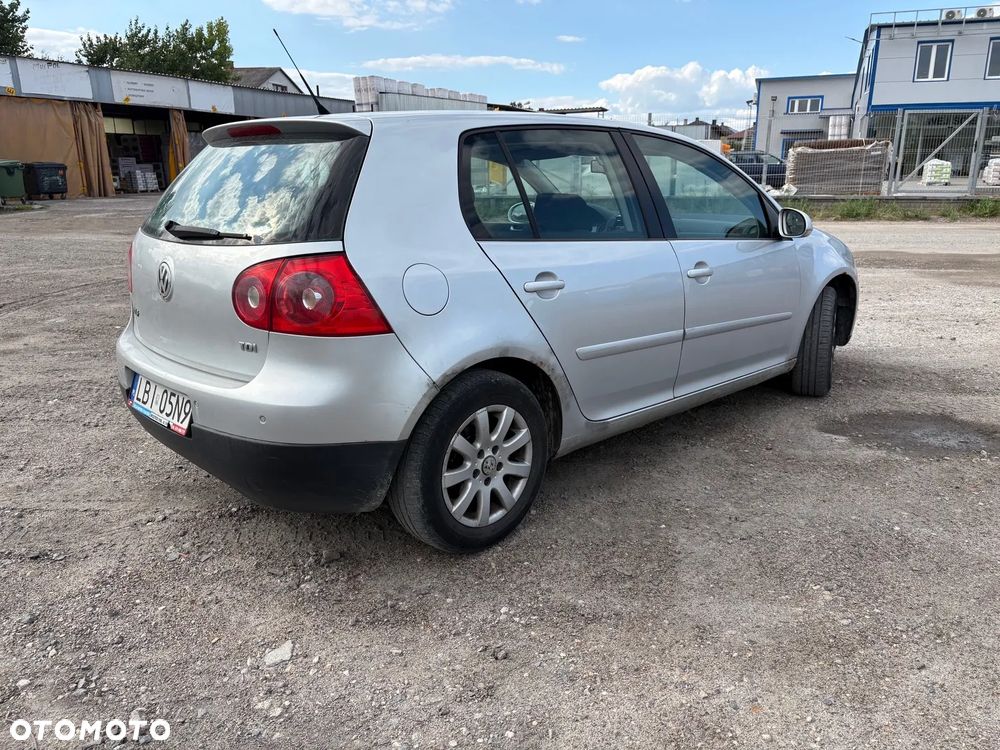 Volkswagen Golf 1.9 TDI DPF Trendline - 4