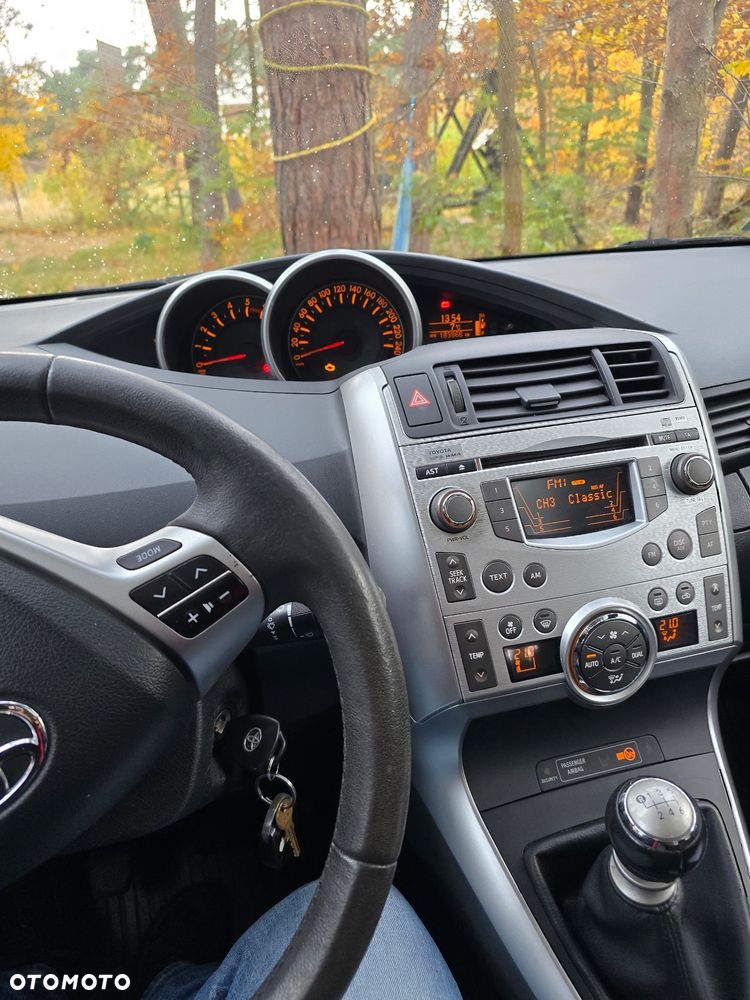 Toyota Verso 2.0 D-4D Luna 7os - 4