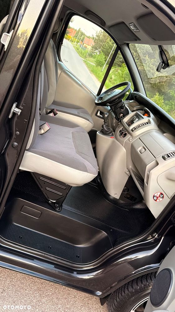 Opel Vivaro - 32